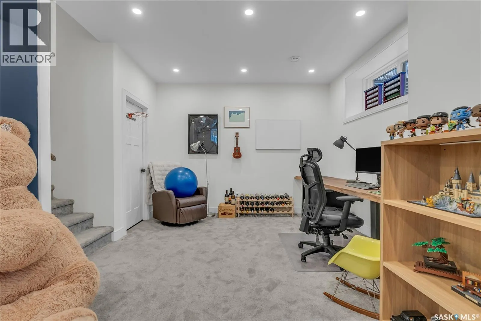 499 McFaull CRESCENT