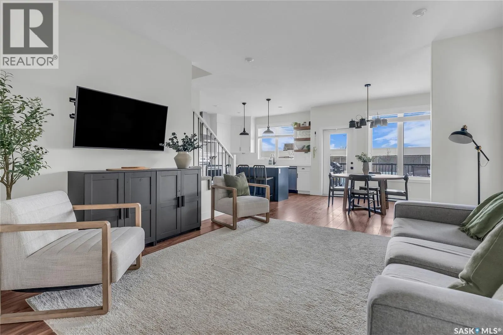 499 McFaull CRESCENT