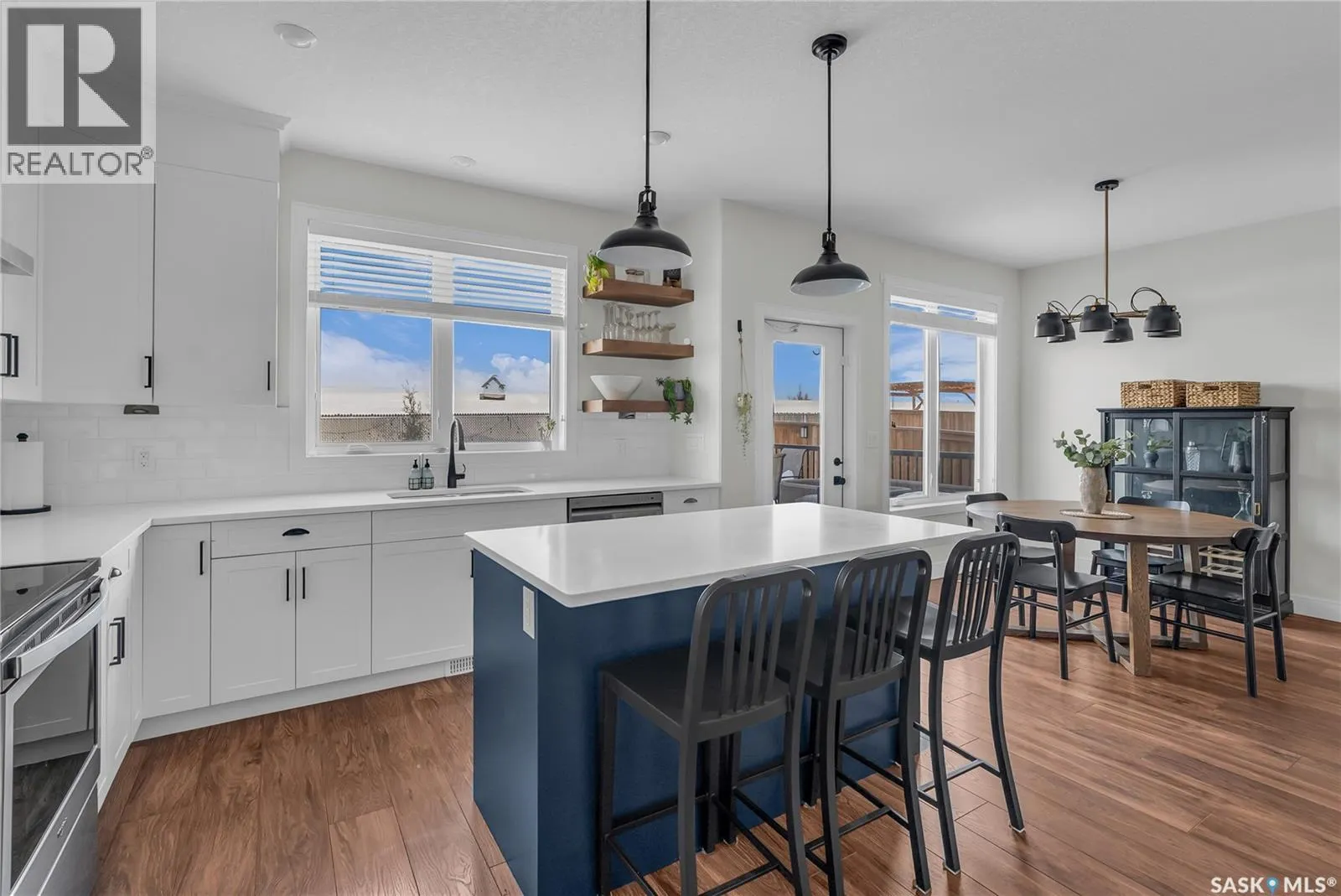 499 McFaull CRESCENT