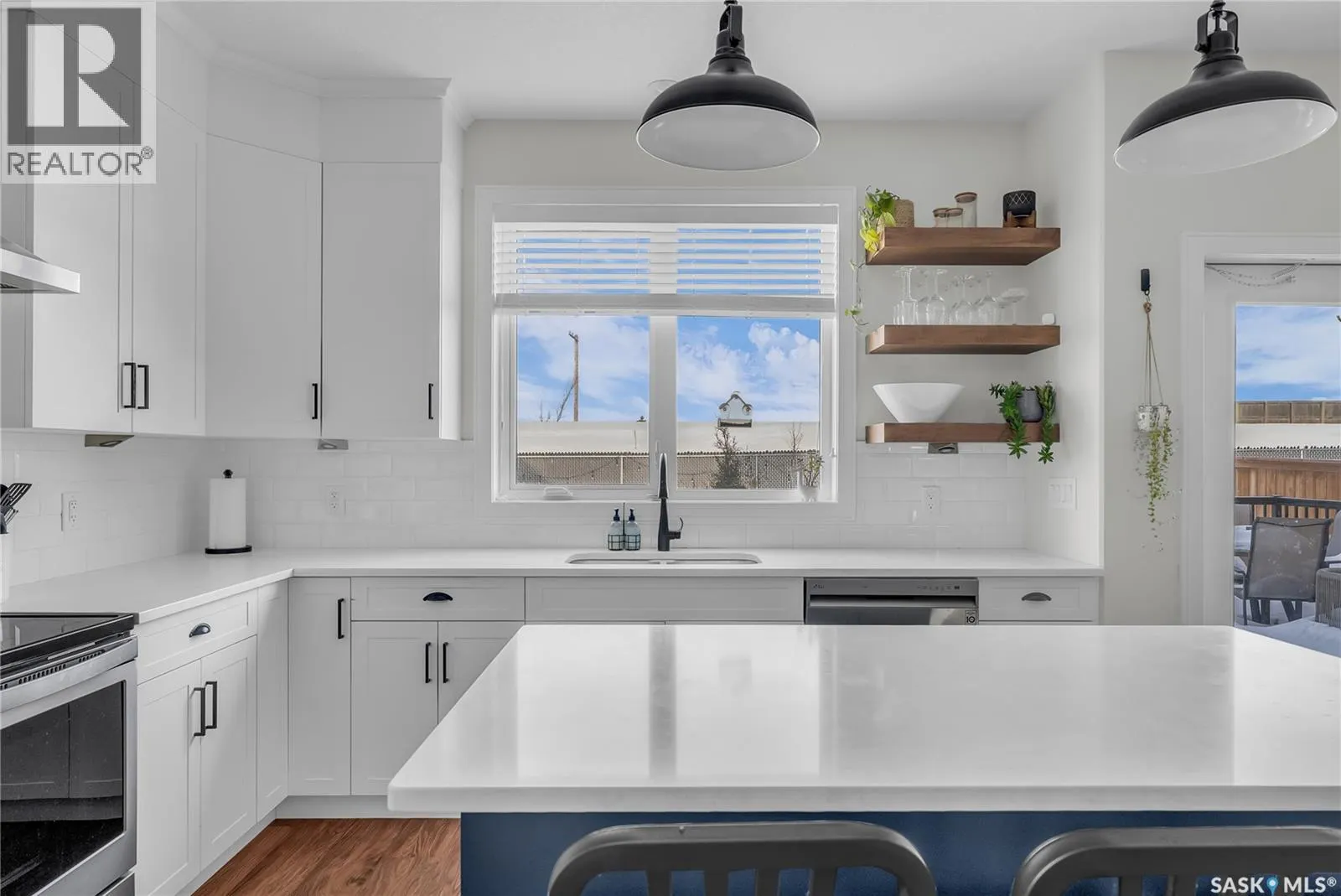 499 McFaull CRESCENT