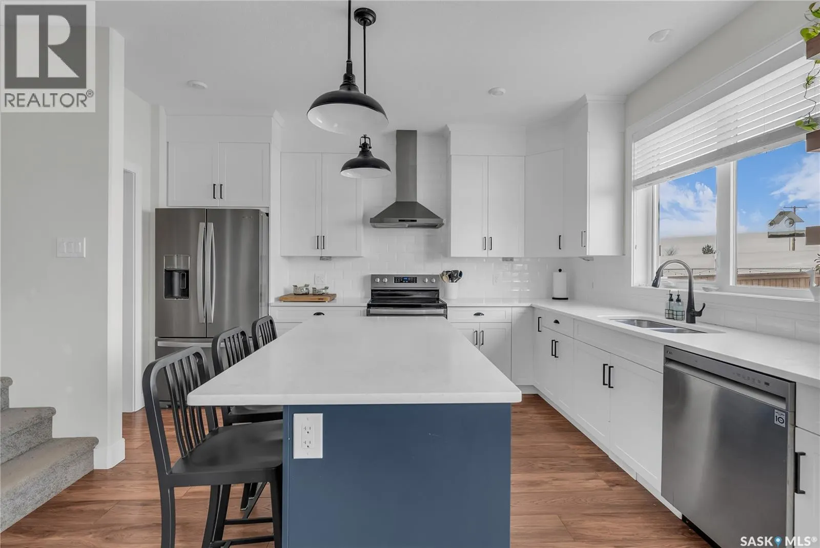 499 McFaull CRESCENT