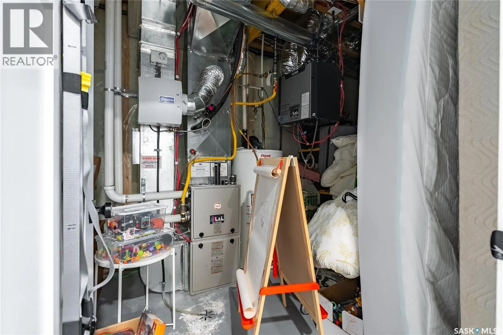 499 McFaull CRESCENT