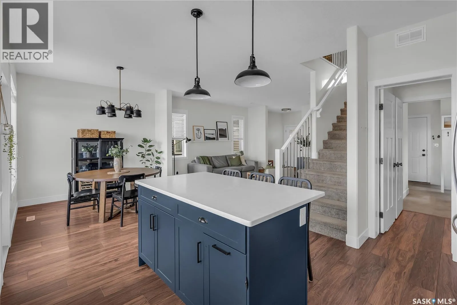 499 McFaull CRESCENT