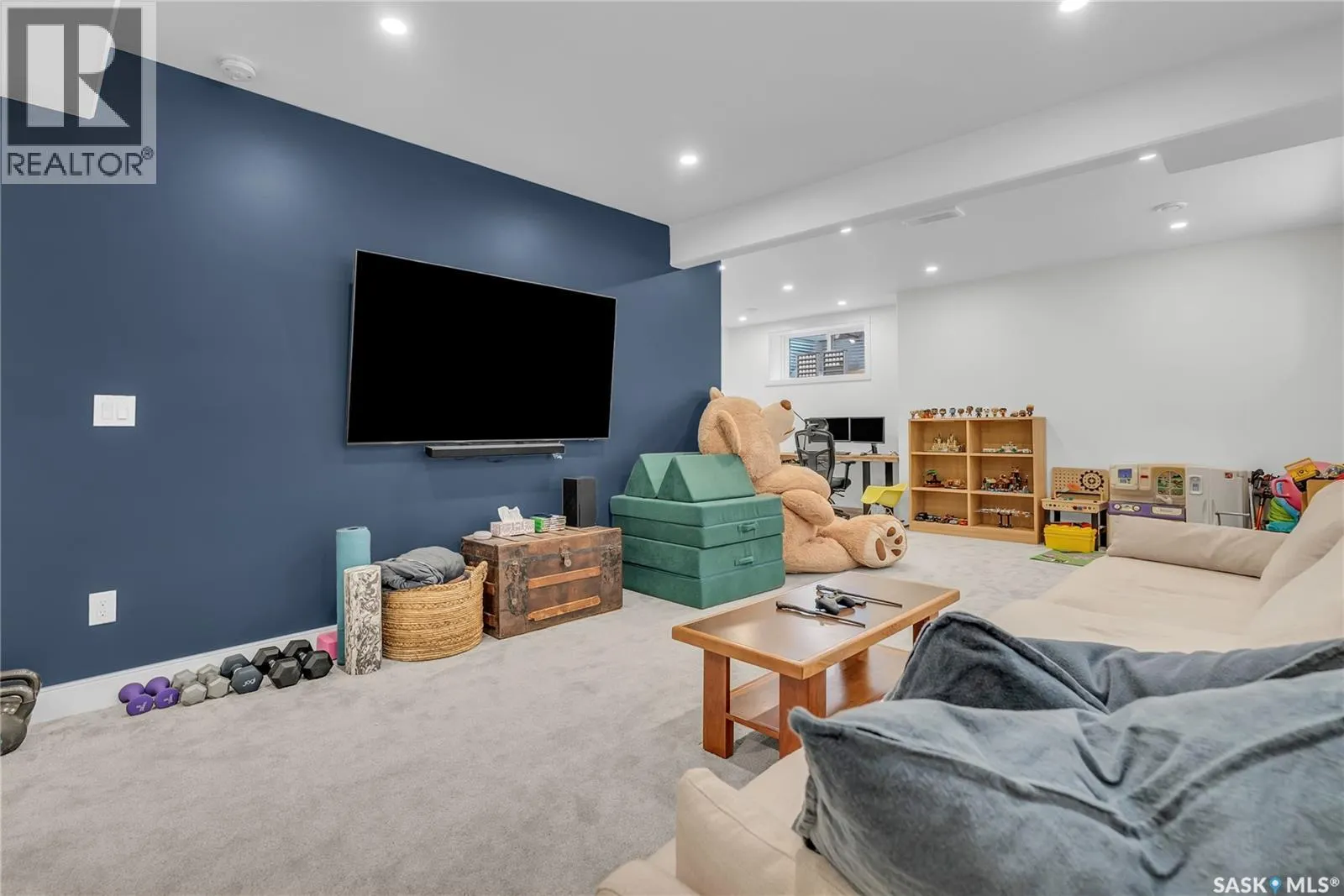 499 McFaull CRESCENT