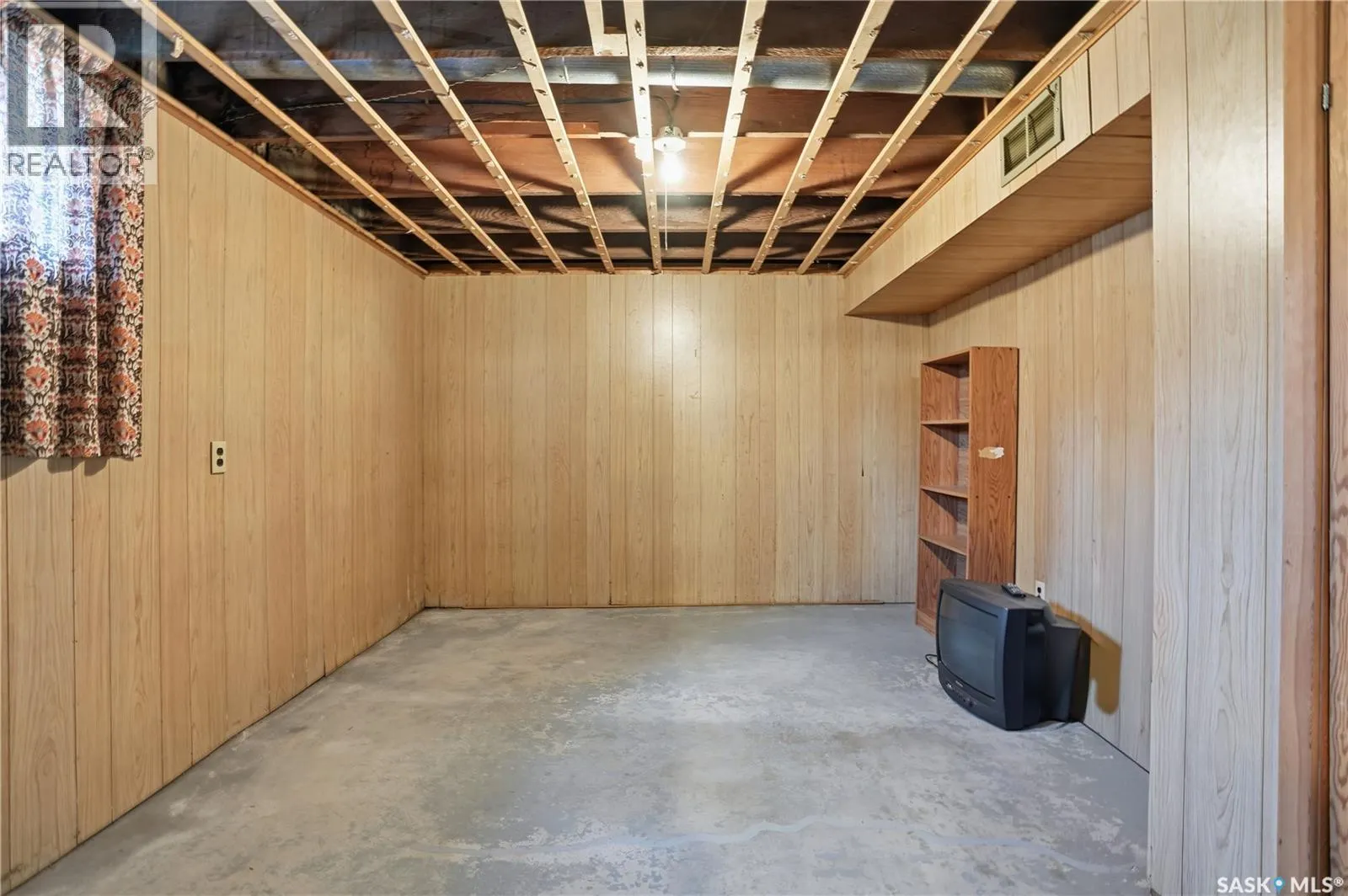 215 Campkin STREET