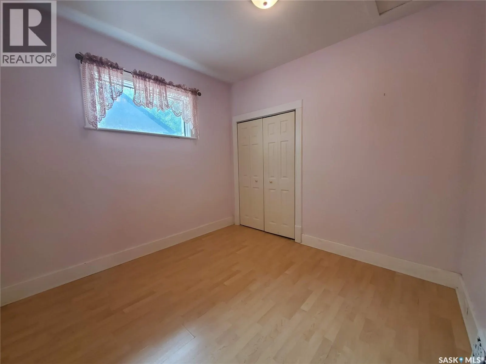 122 WALL AVENUE