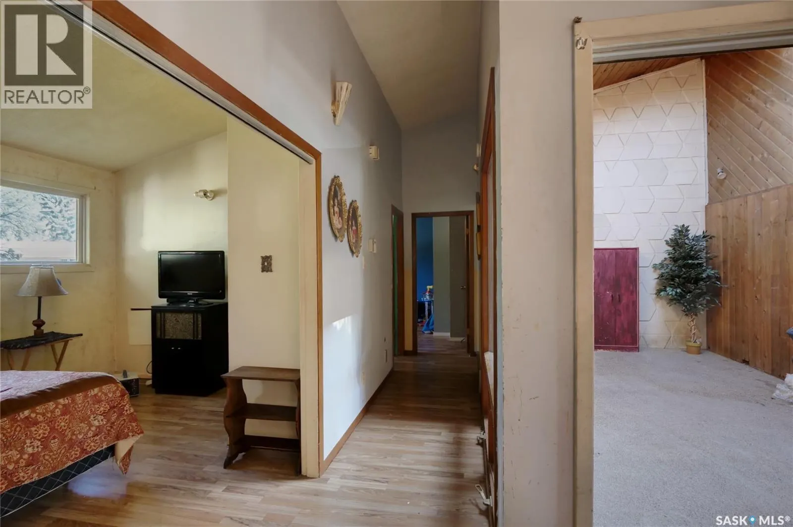 1211 Gordon ROAD