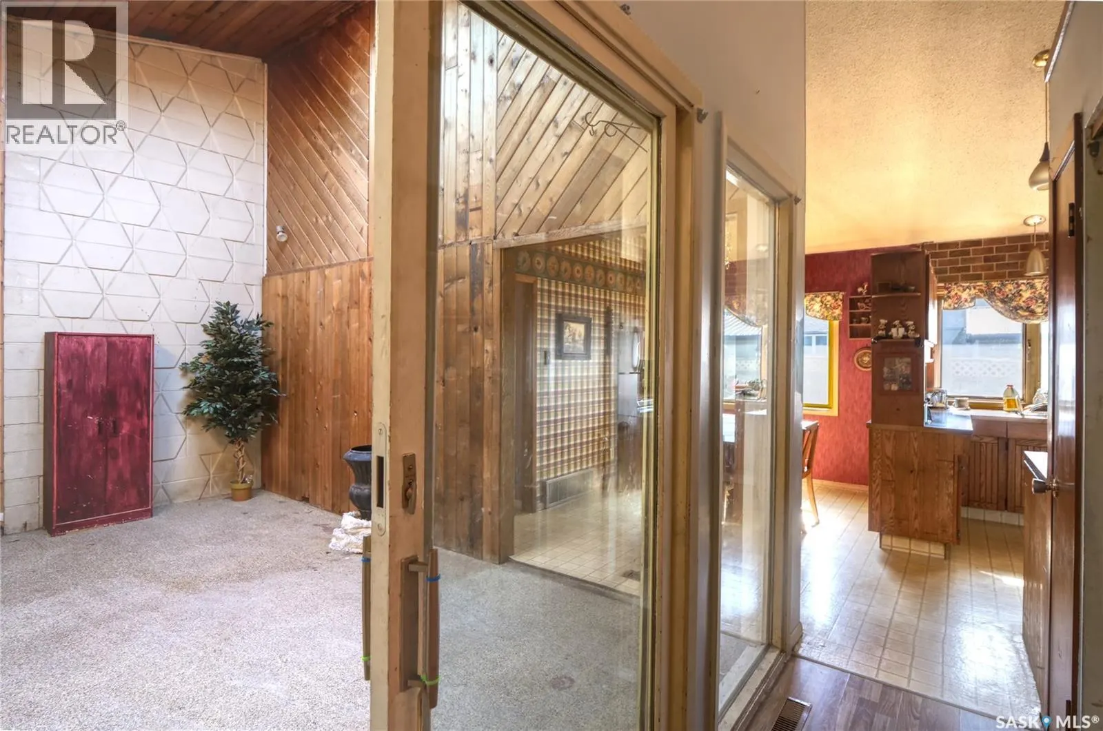 1211 Gordon ROAD
