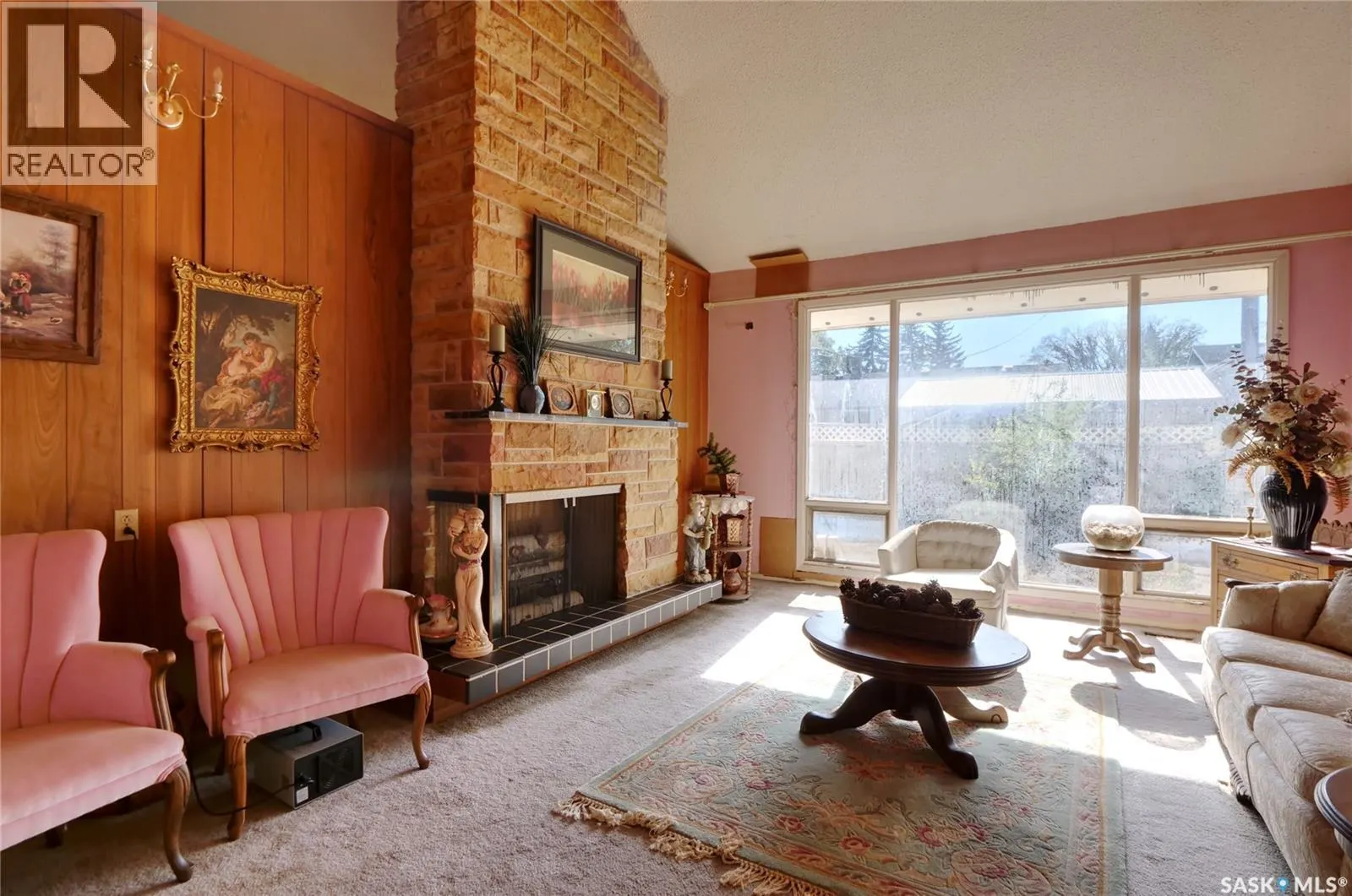 1211 Gordon ROAD