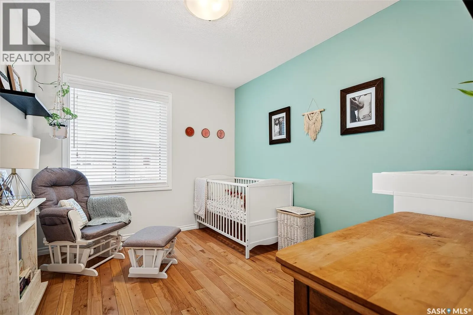 2 Belmont CRESCENT