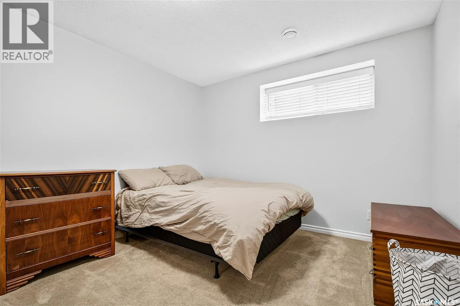 2 Belmont CRESCENT