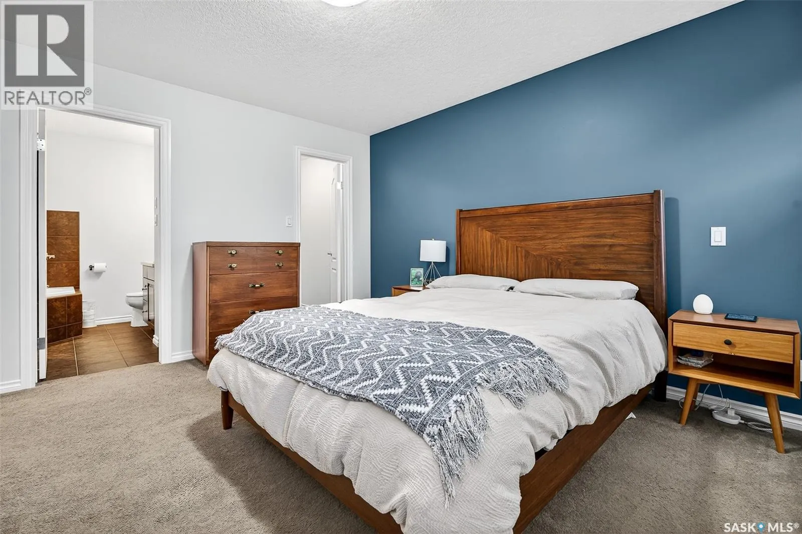 2 Belmont CRESCENT