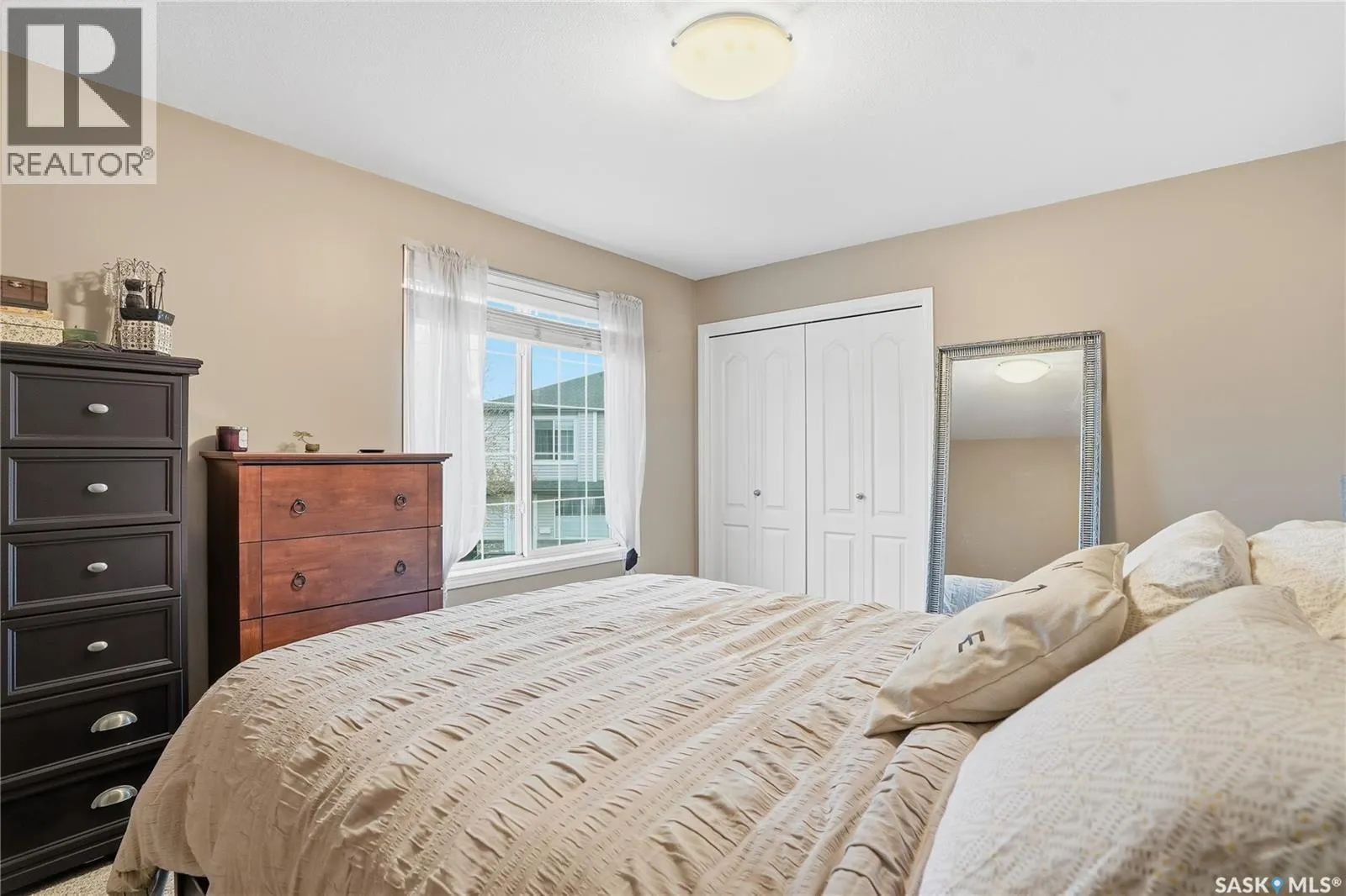 213 663 Beckett CRESCENT