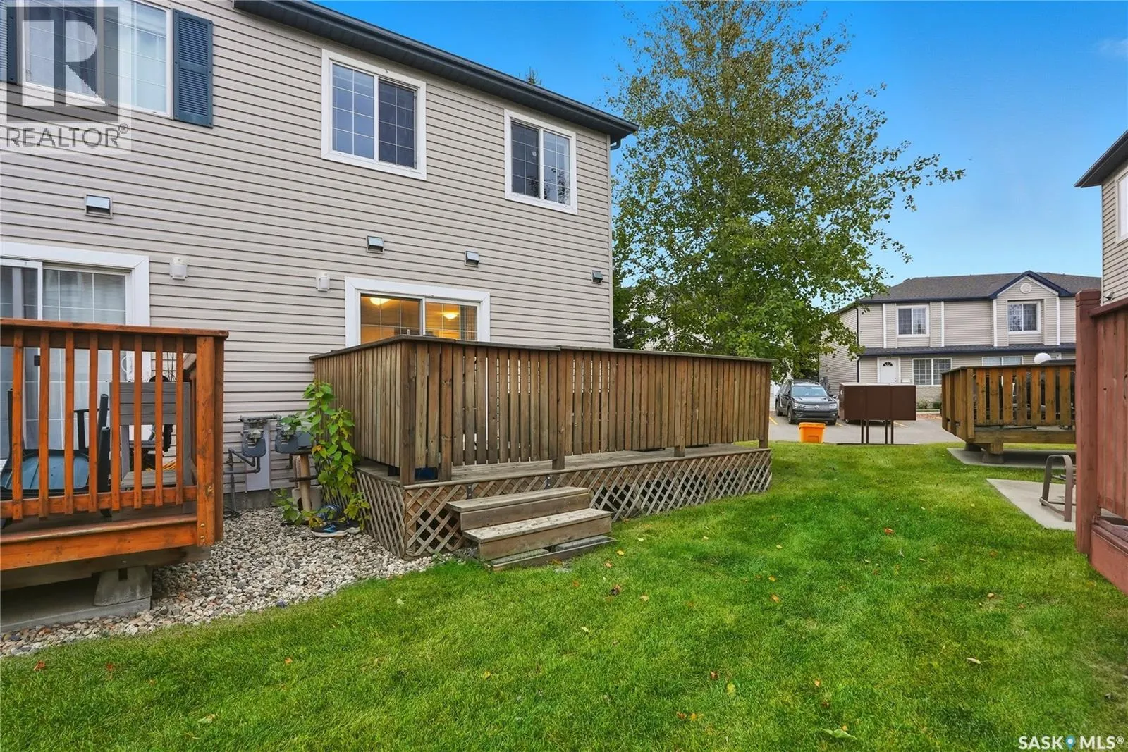 213 663 Beckett CRESCENT