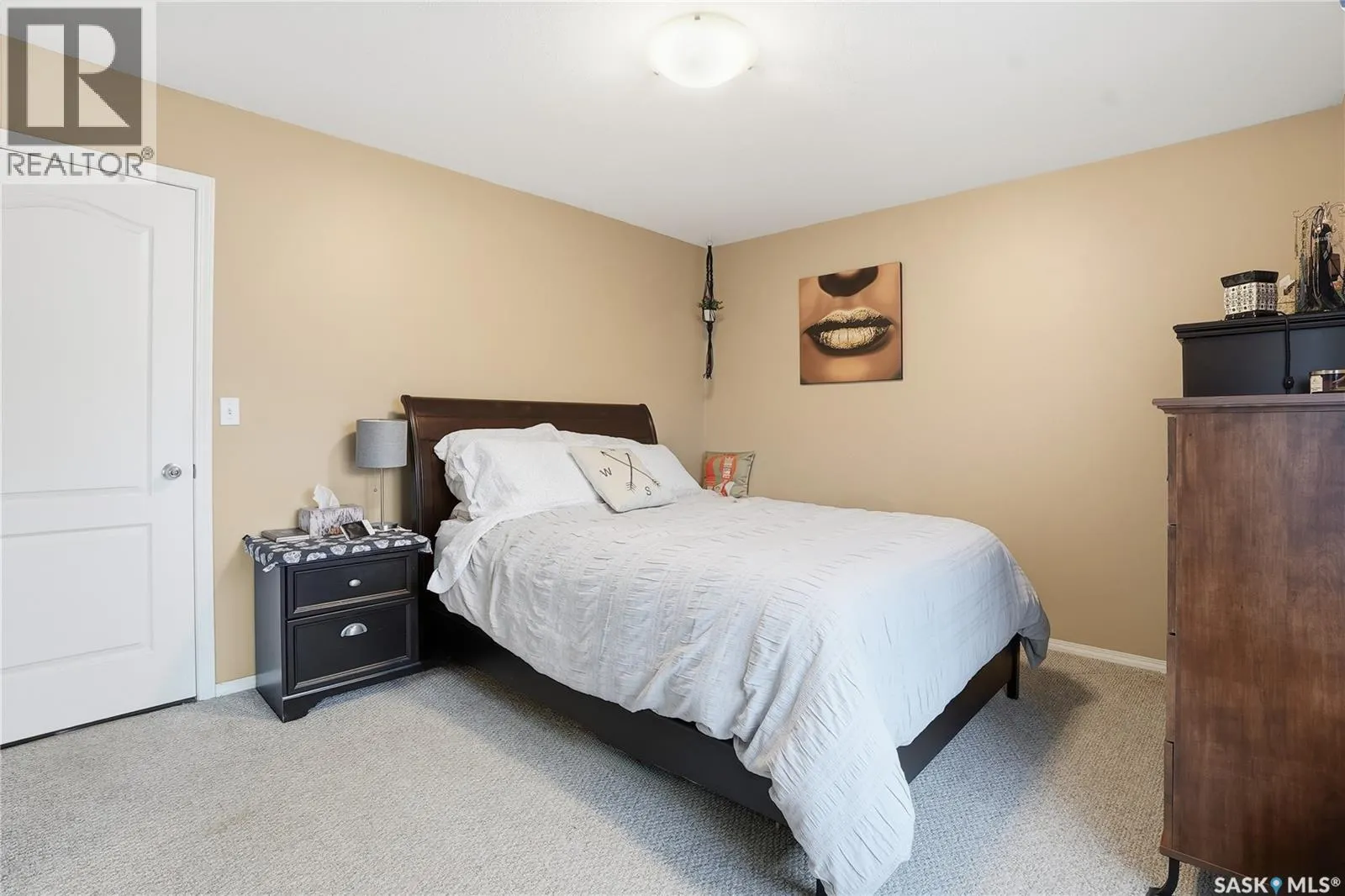 213 663 Beckett CRESCENT