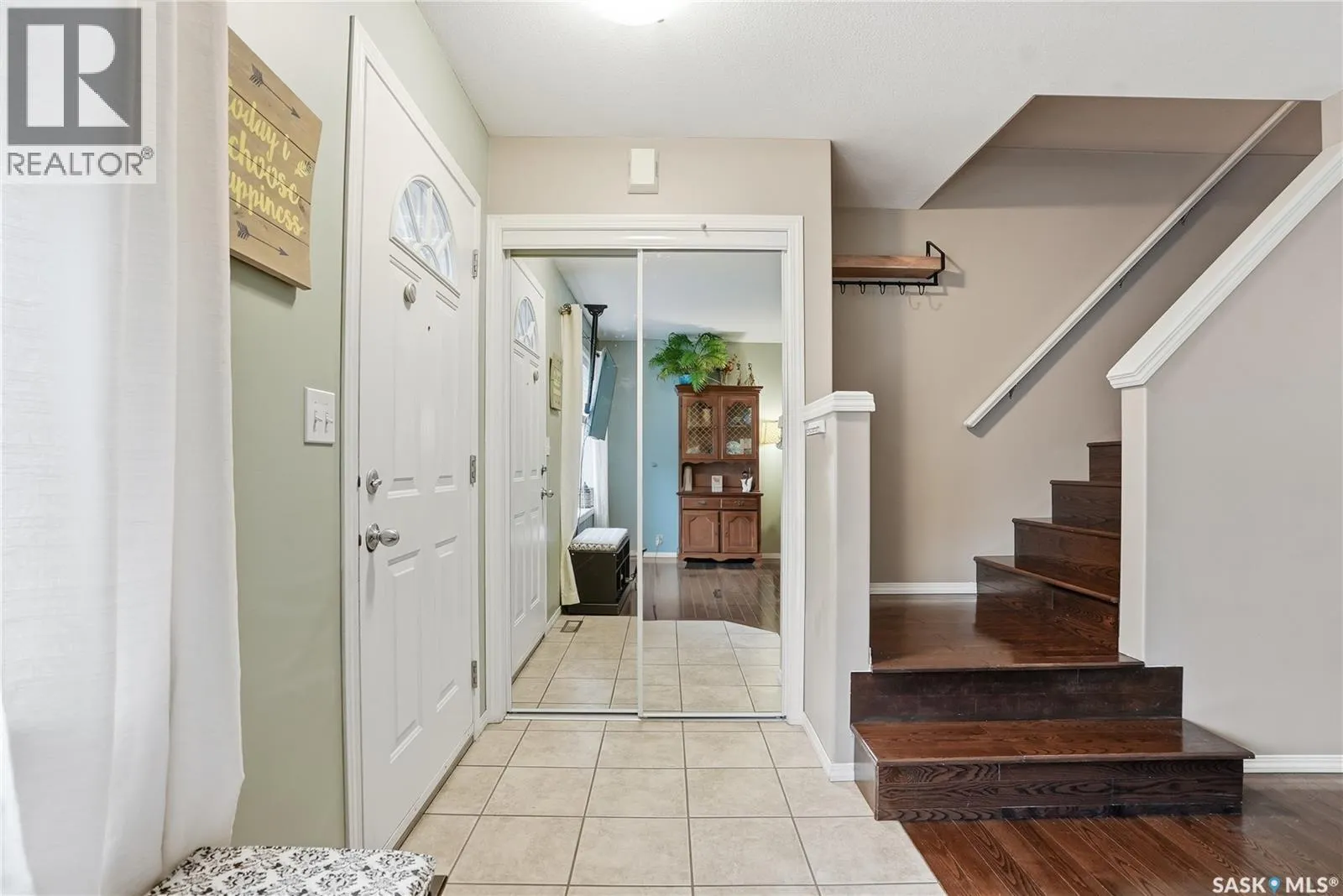213 663 Beckett CRESCENT
