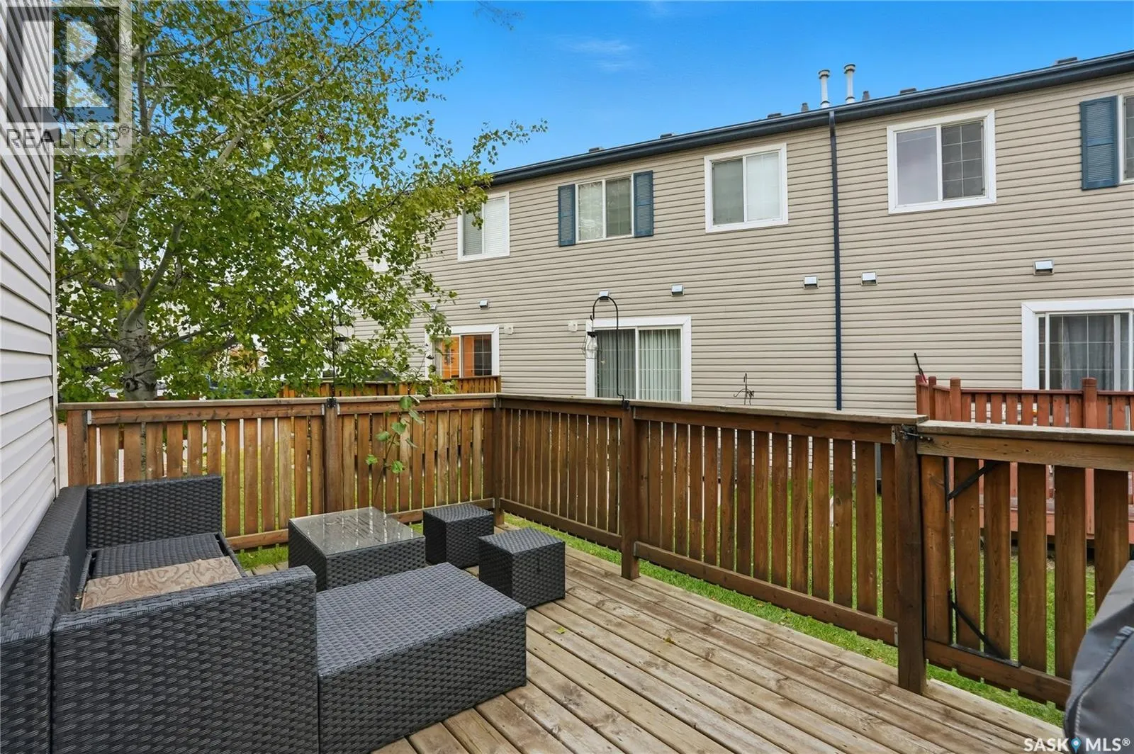 213 663 Beckett CRESCENT