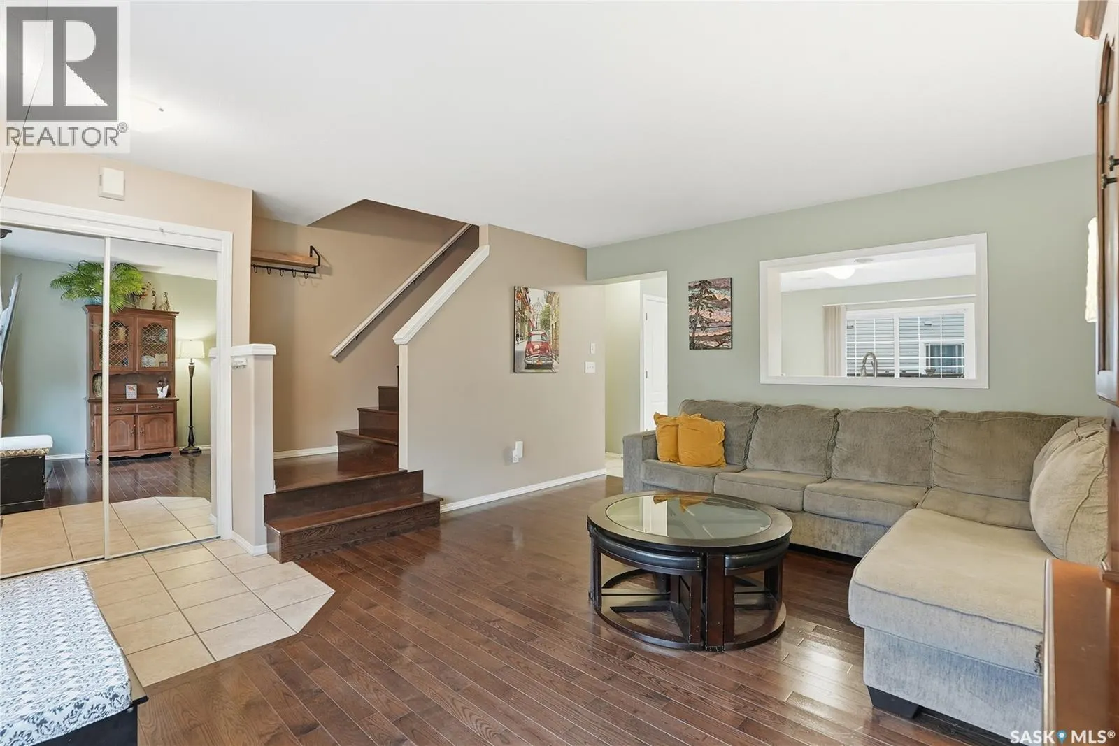 213 663 Beckett CRESCENT
