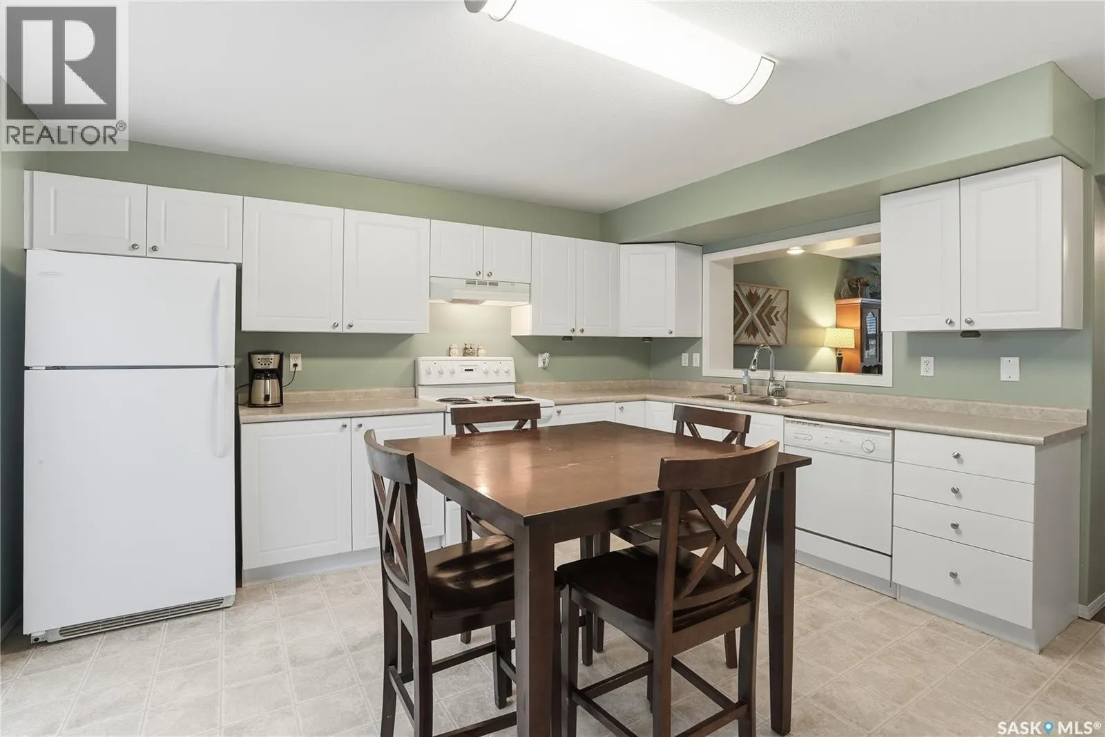 213 663 Beckett CRESCENT