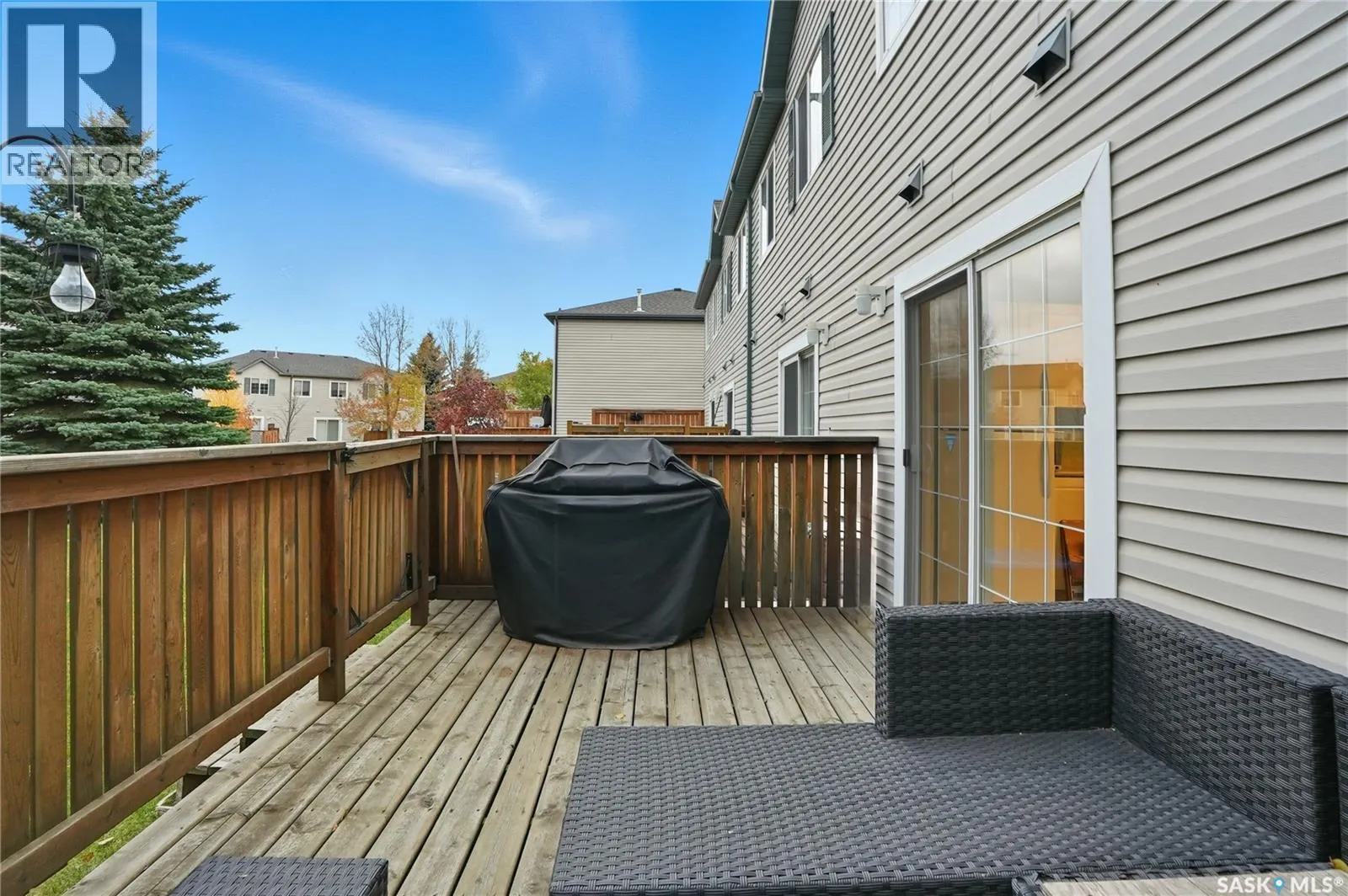 213 663 Beckett CRESCENT