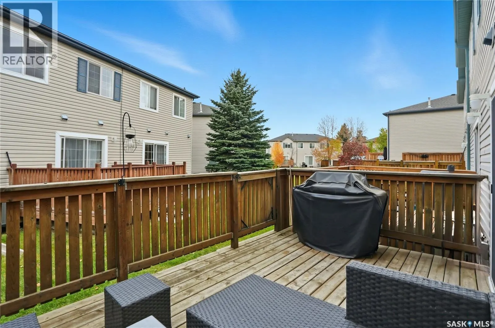 213 663 Beckett CRESCENT
