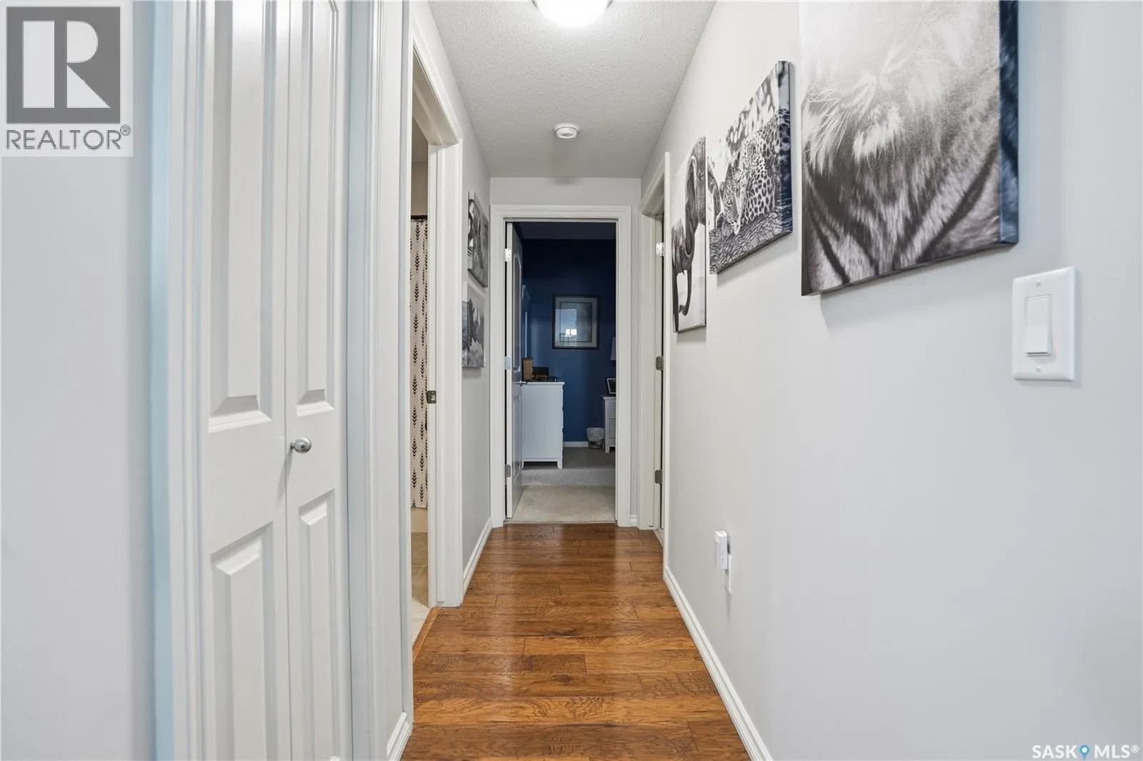 301 2160 Heseltine ROAD