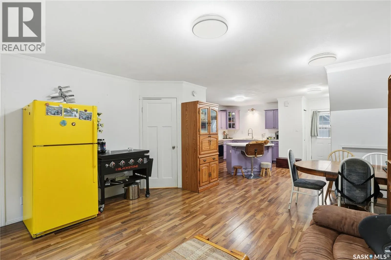 201 715 Hart ROAD