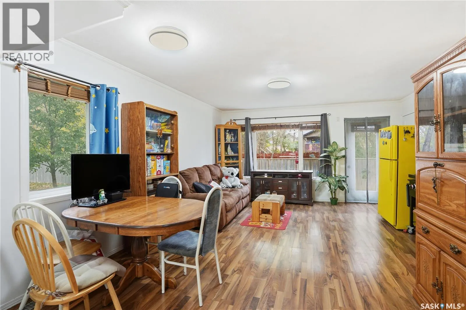 201 715 Hart ROAD
