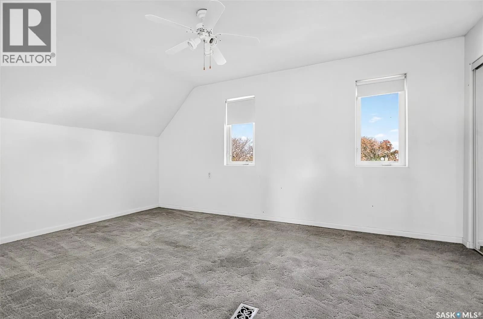 423 Coteau STREET W