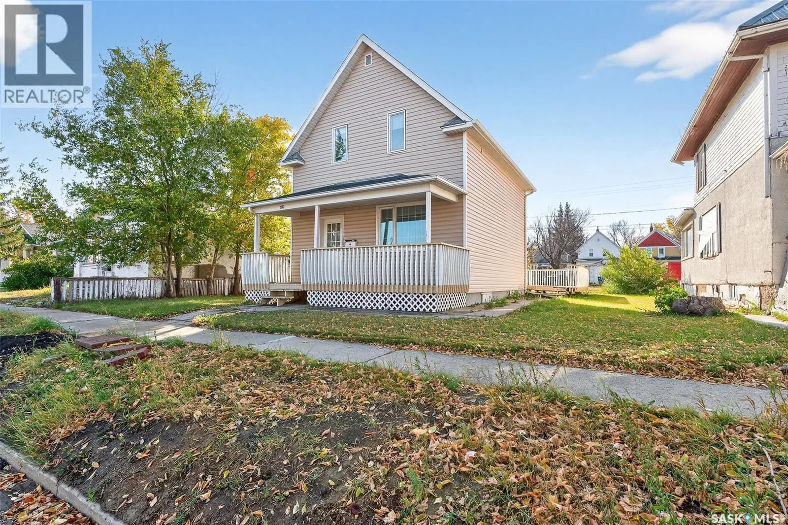 423 Coteau STREET W