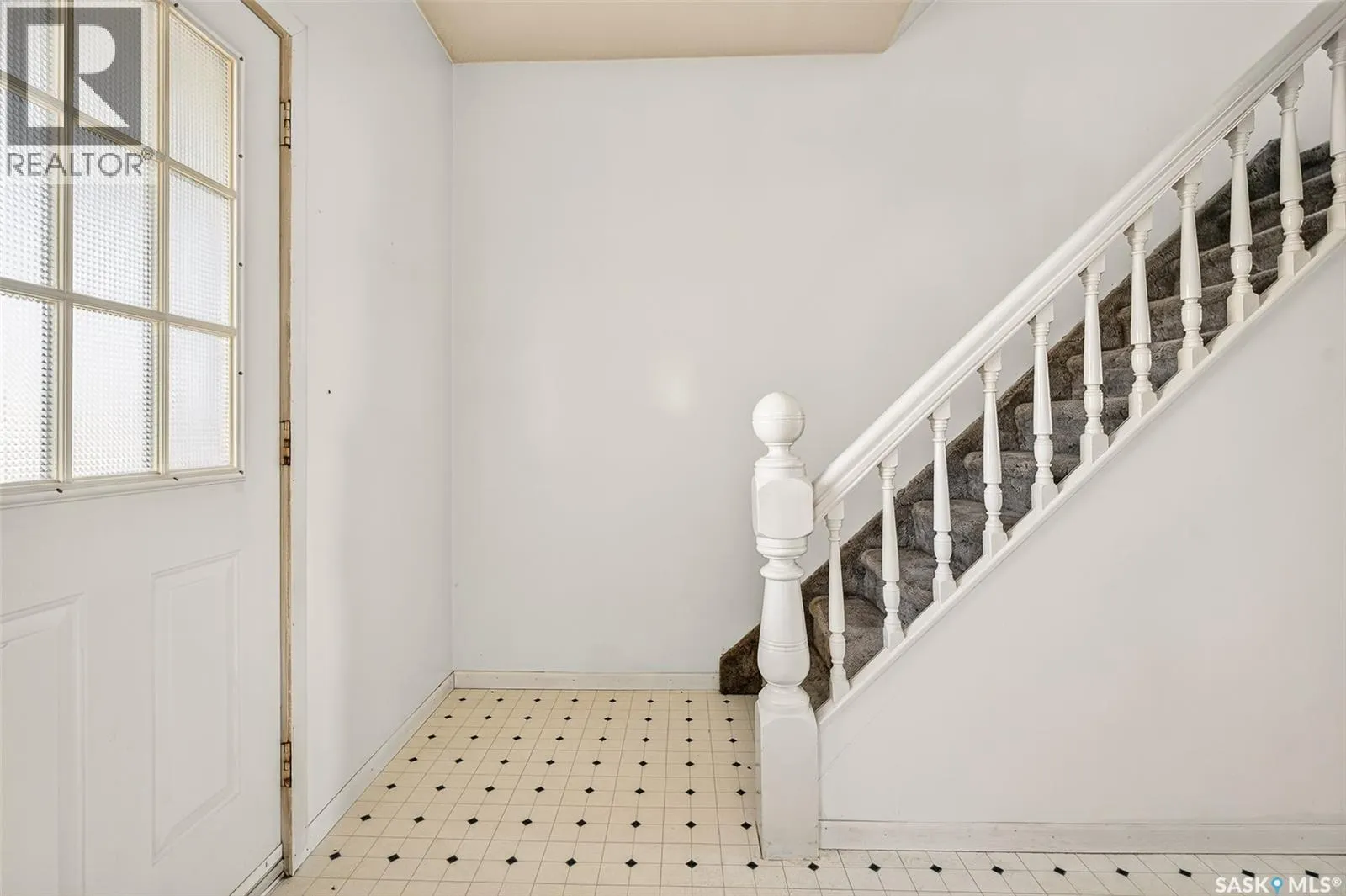 423 Coteau STREET W