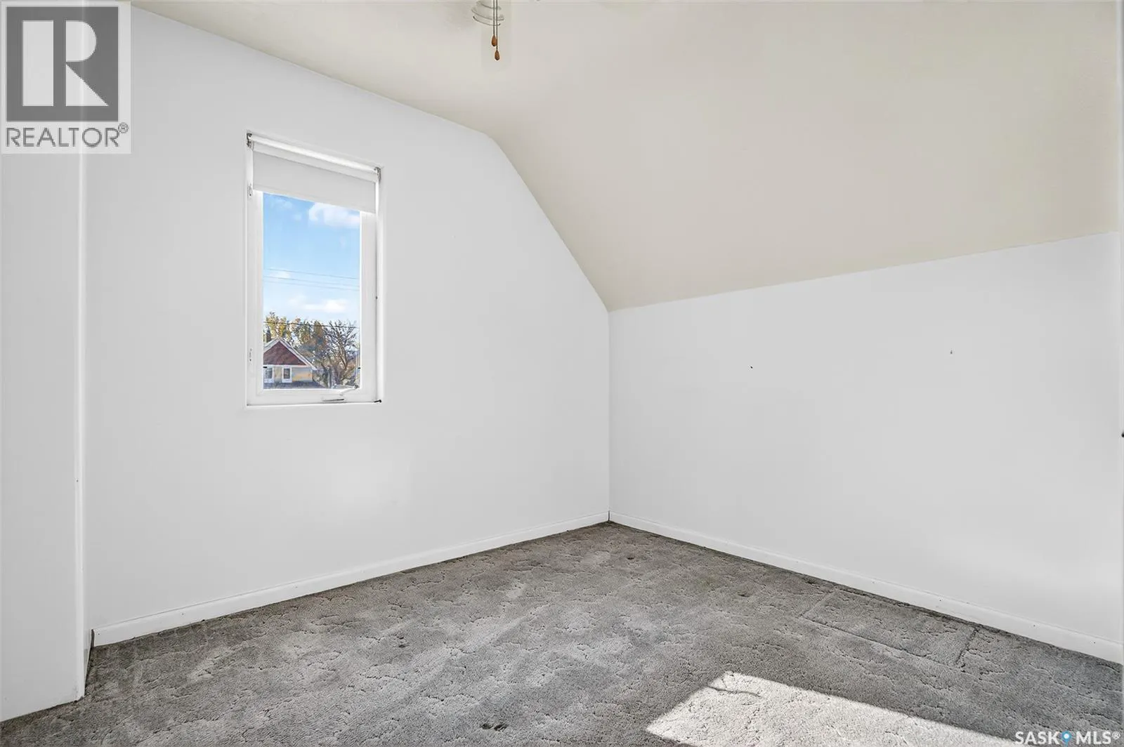 423 Coteau STREET W