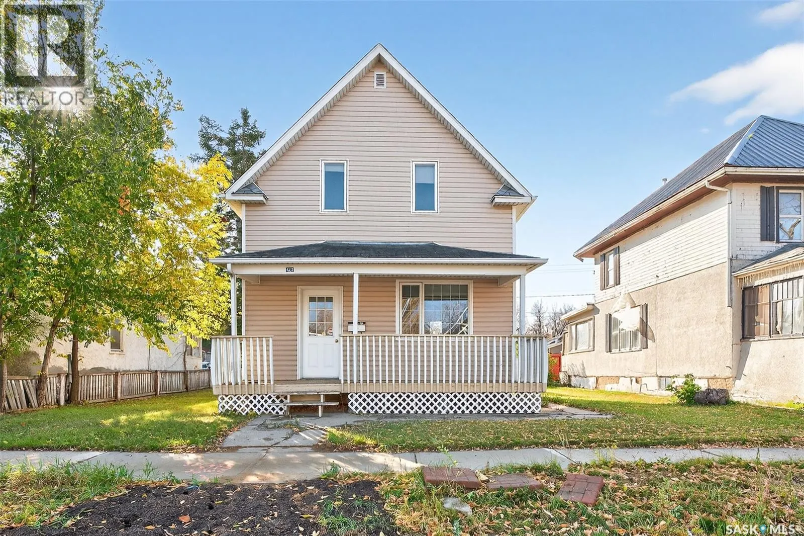 423 Coteau STREET W