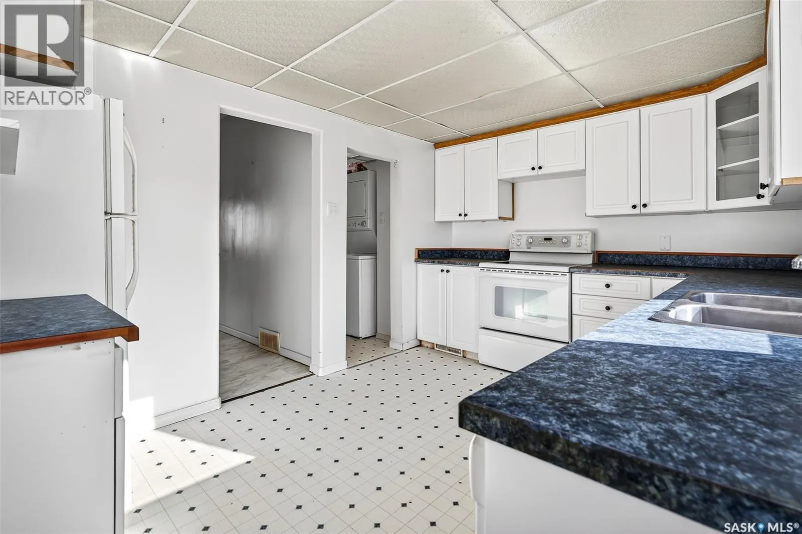 423 Coteau STREET W