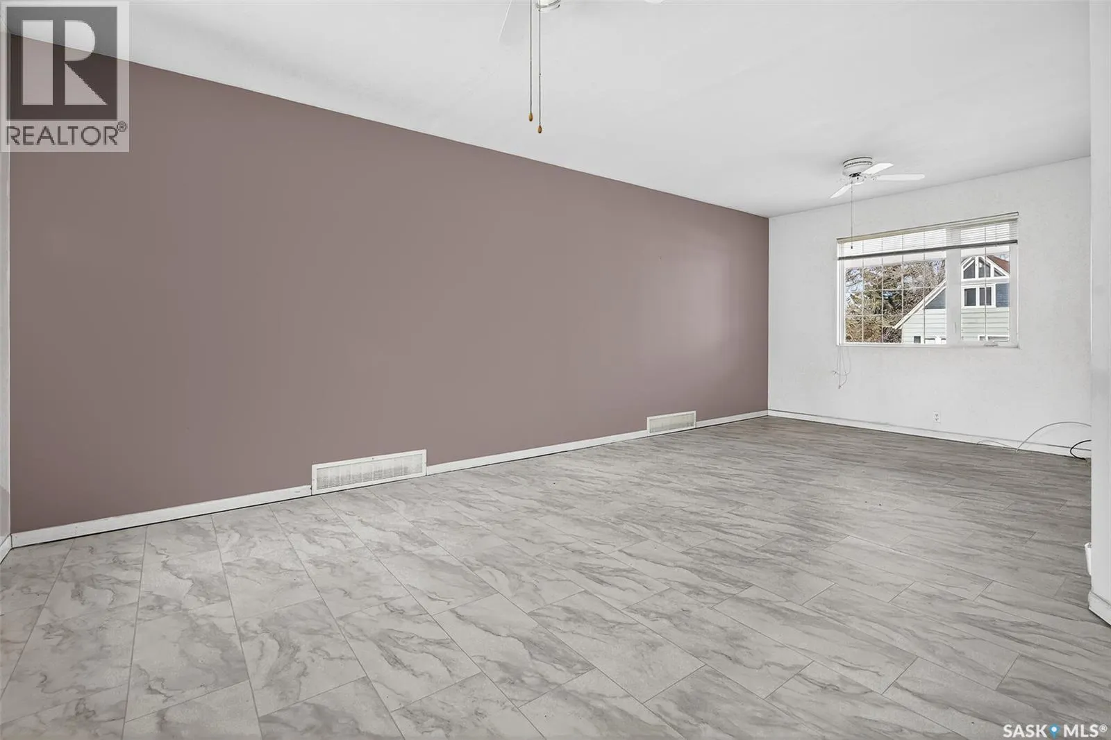 423 Coteau STREET W
