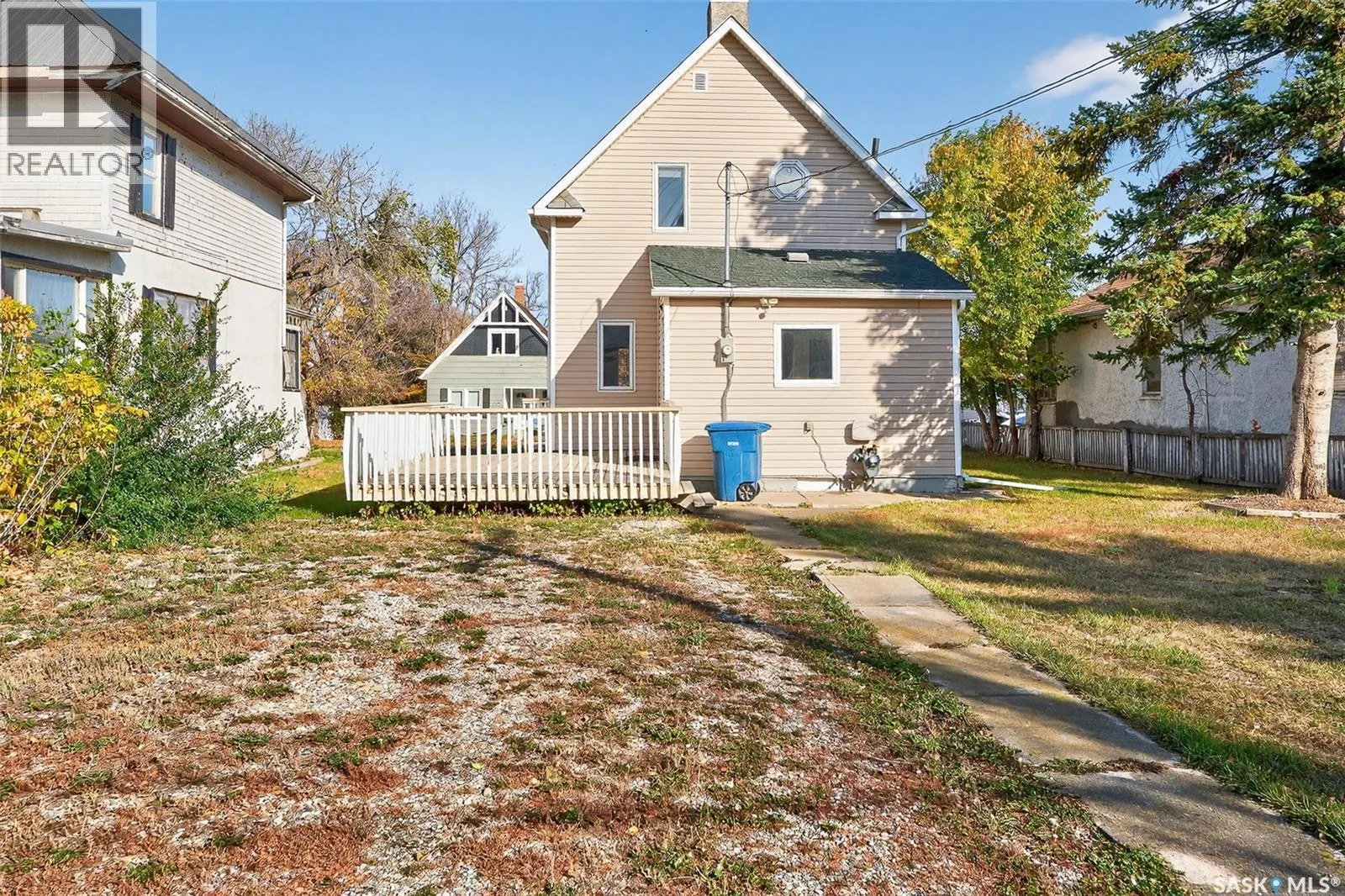 423 Coteau STREET W