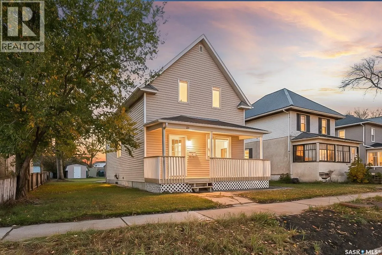423 Coteau STREET W