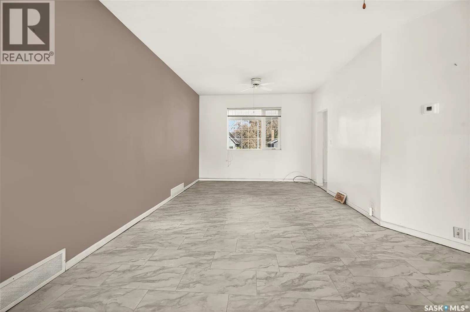 423 Coteau STREET W