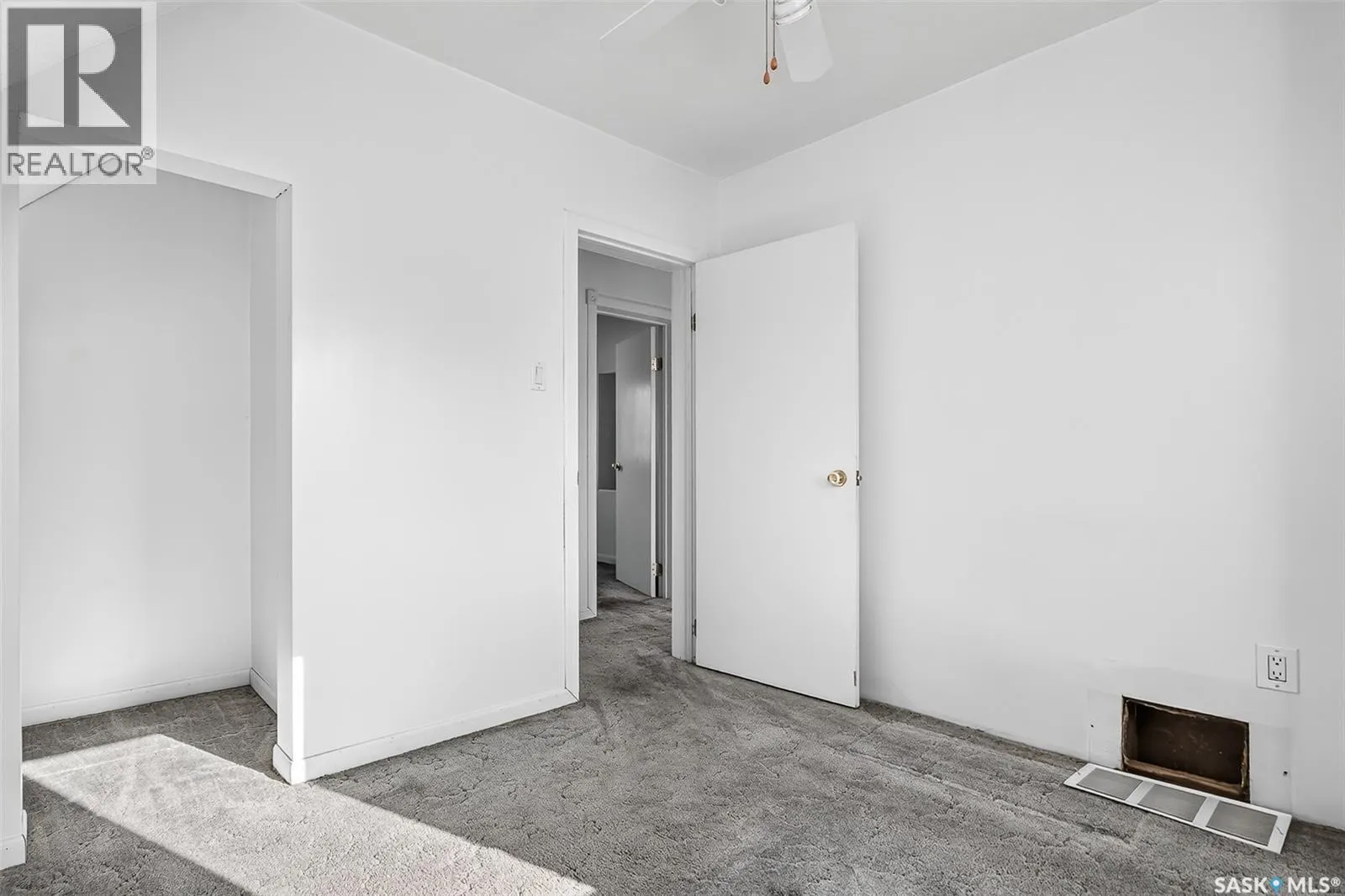423 Coteau STREET W