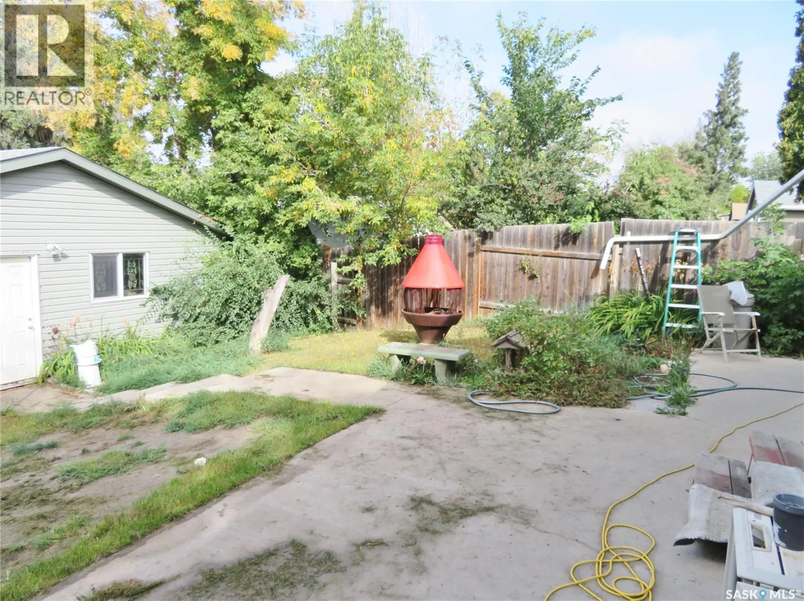 933 Macklem DRIVE