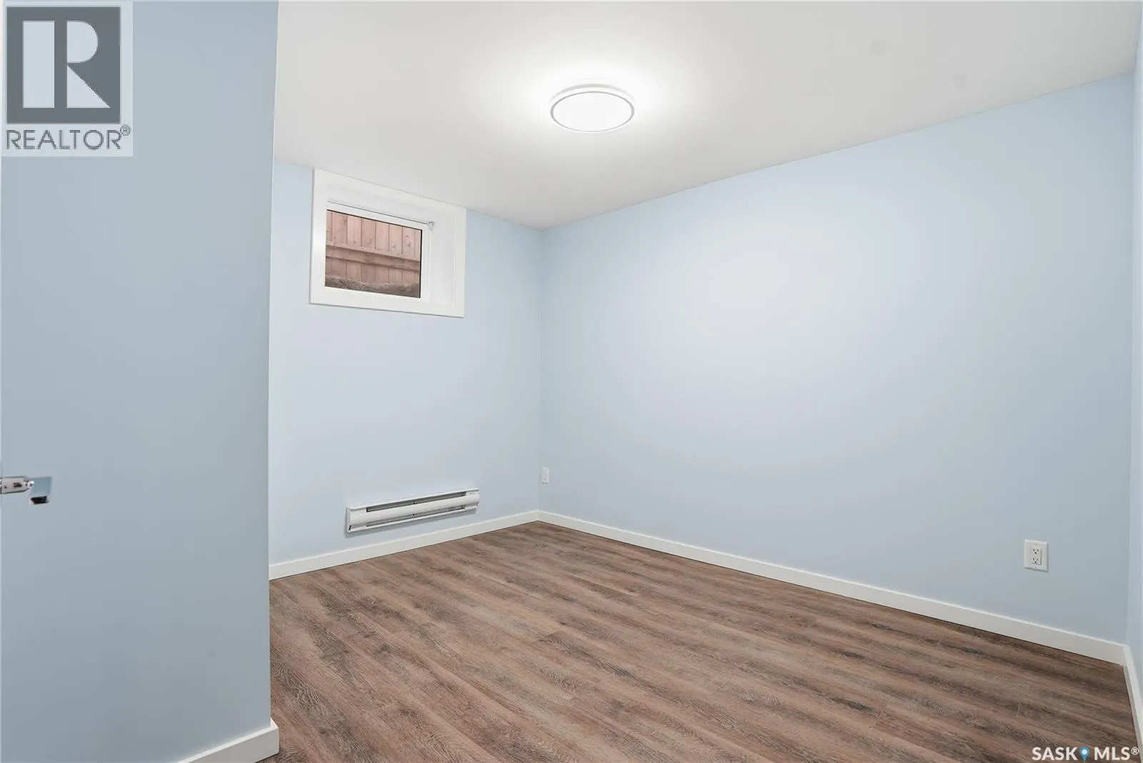 113 5th AVENUE N