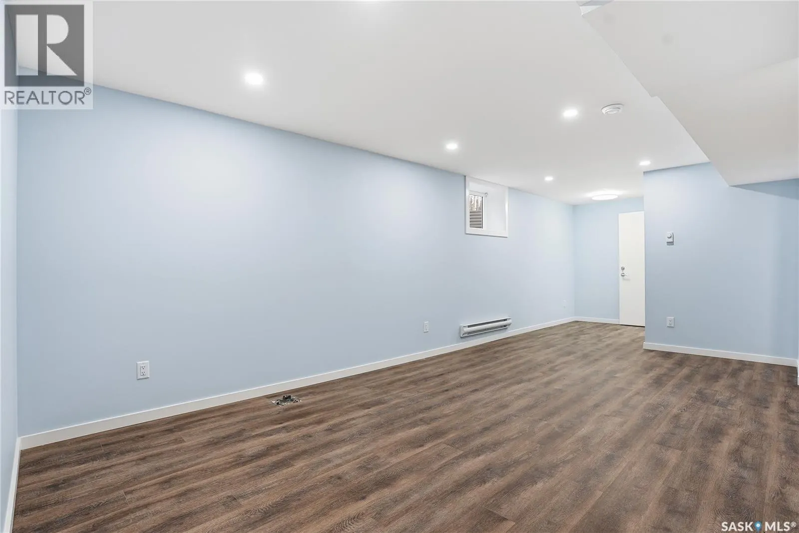 113 5th AVENUE N