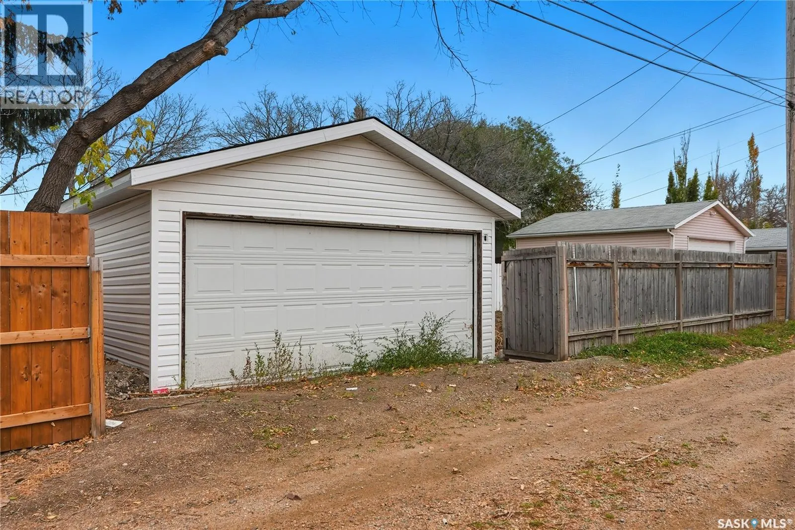 113 5th AVENUE N