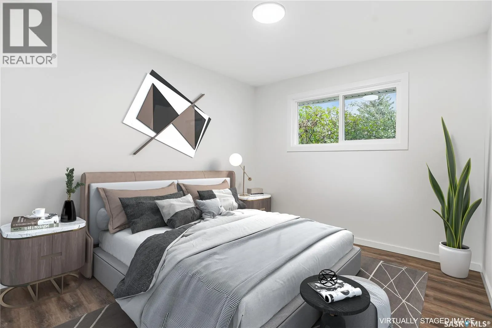 113 5th AVENUE N