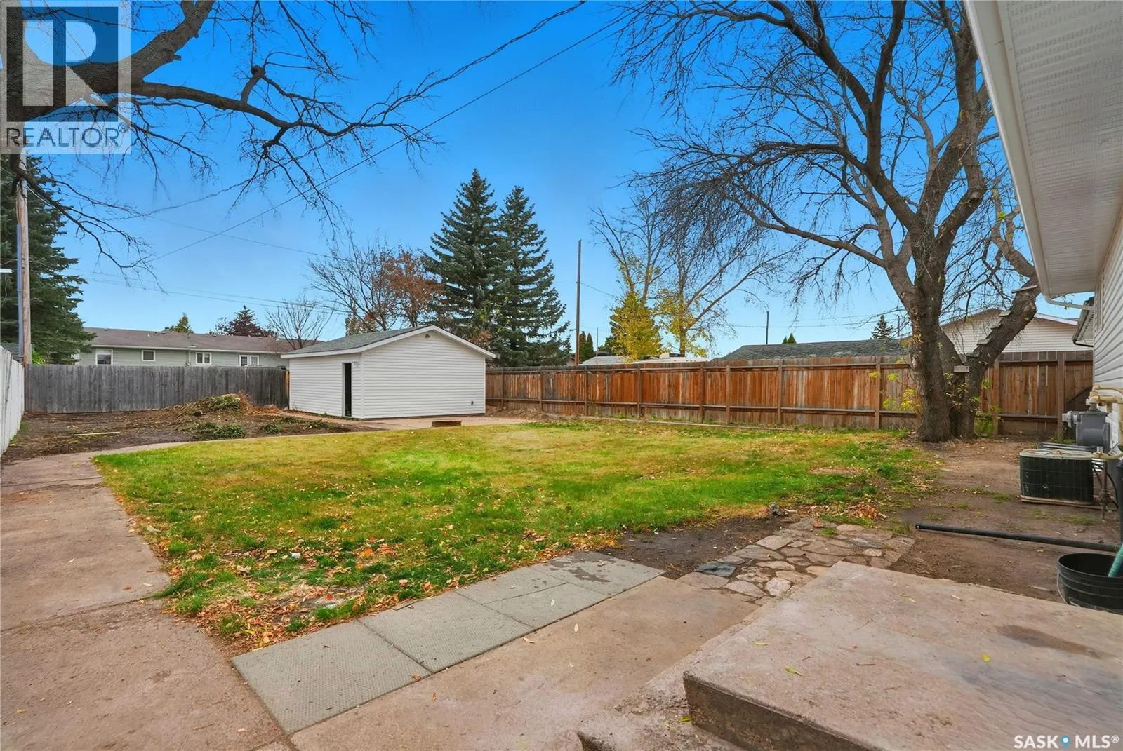 113 5th AVENUE N