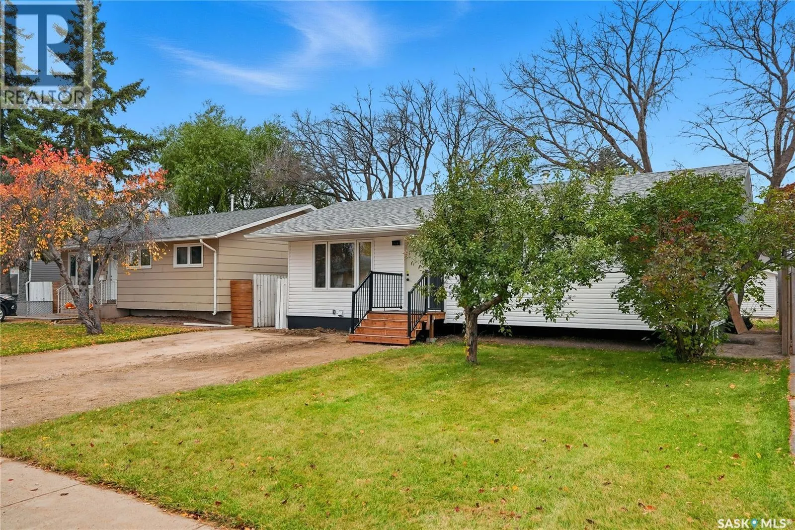 113 5th AVENUE N