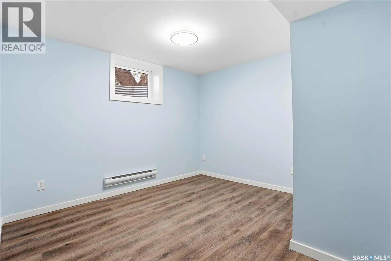113 5th AVENUE N
