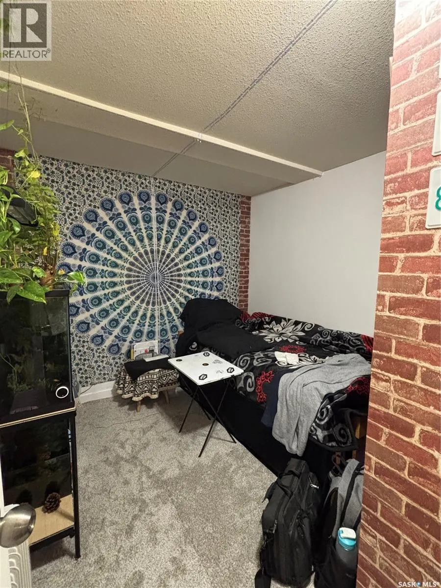 335 Avondale ROAD