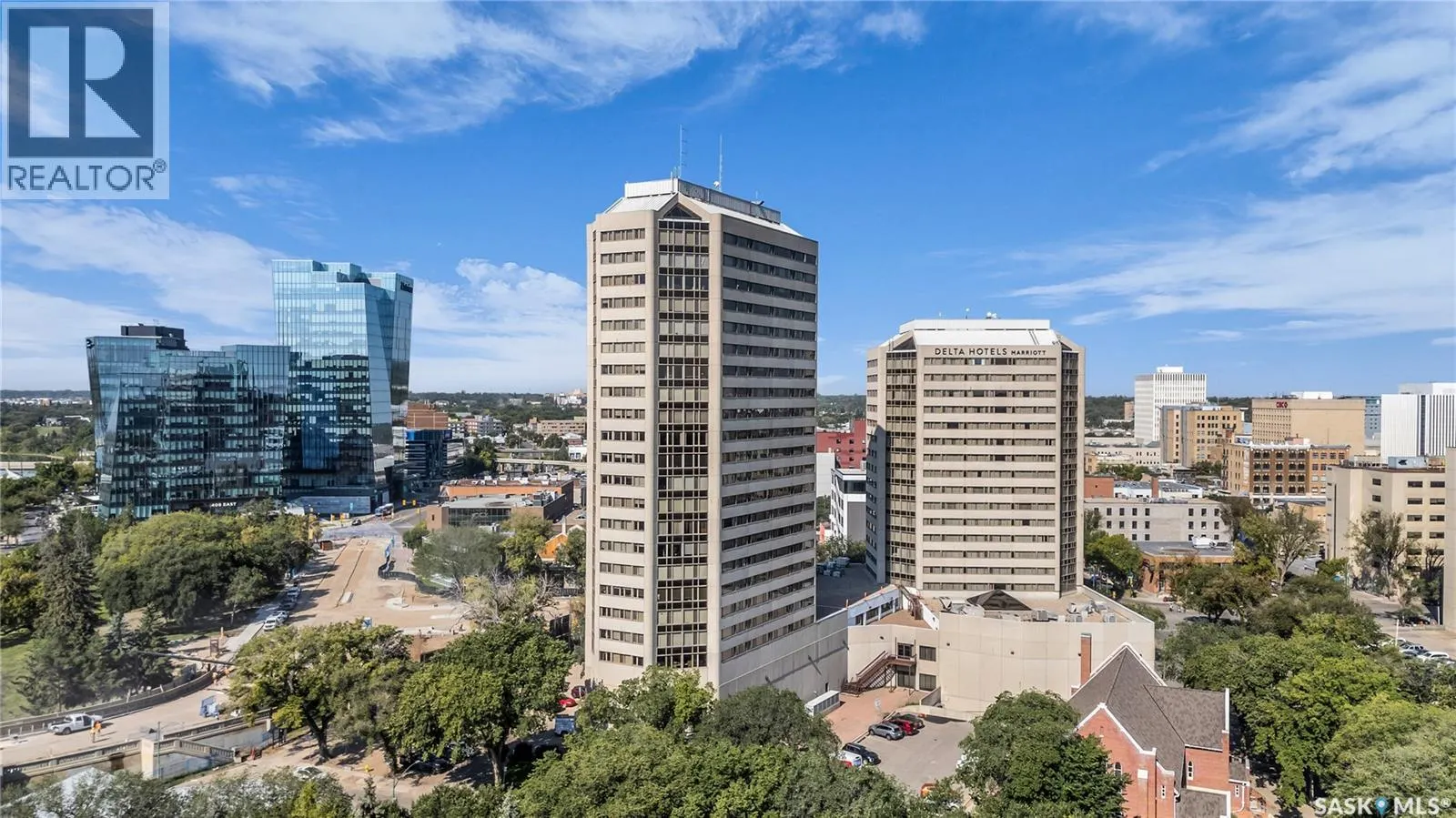 840 424 Spadina CRESCENT E