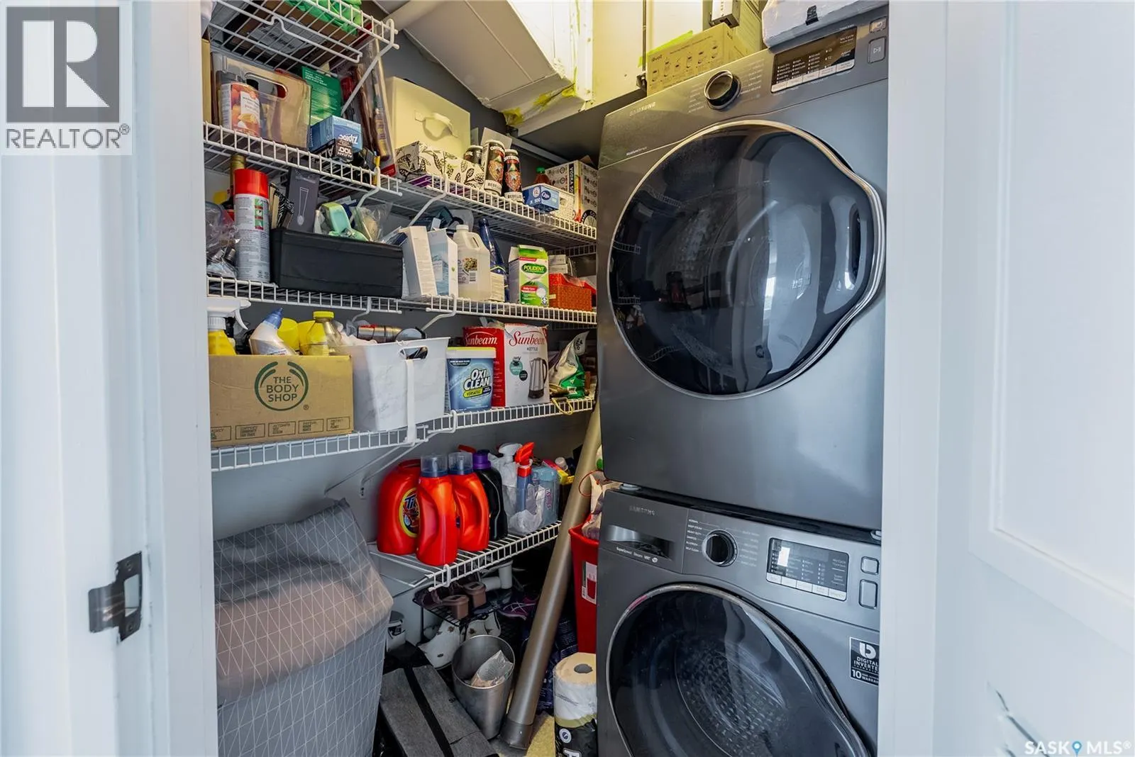 840 424 Spadina CRESCENT E